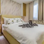 Mobile Homes Rocco 2 *