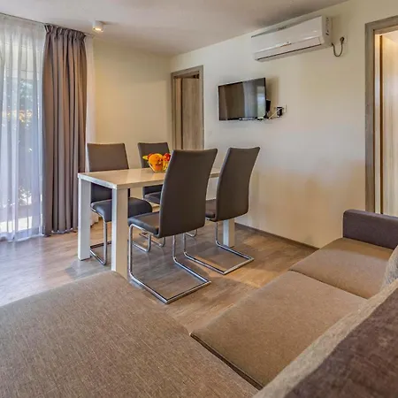 Сasa de vacaciones Mobile Homes Rocco 2