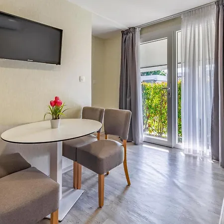 Сasa de vacaciones Mobile Homes Rocco 2