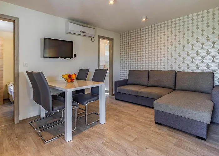 Mobile Homes Rocco 2 펜션 반졸레