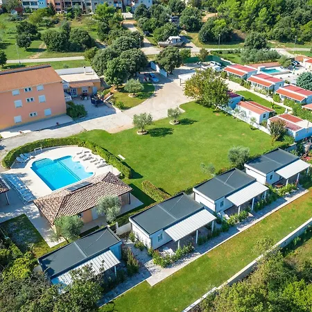 Mobile Homes Rocco 2 *