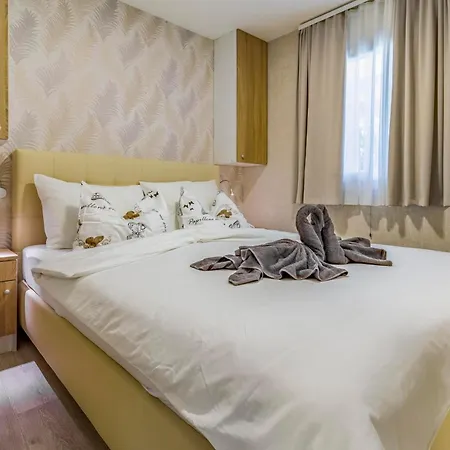Mobile Homes Rocco 2 *