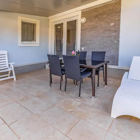 Mobile Homes Rocco 2 Banjole