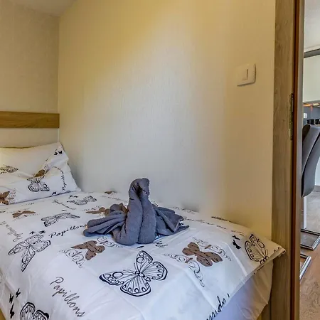 Mobile Homes Rocco 2 *