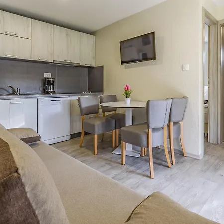 Mobile Homes Rocco 2 Tatil Evi *