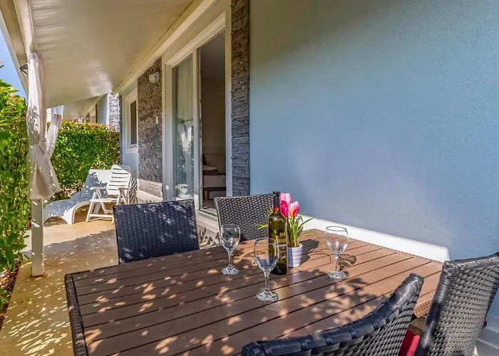 Mobile Homes Rocco 2 *